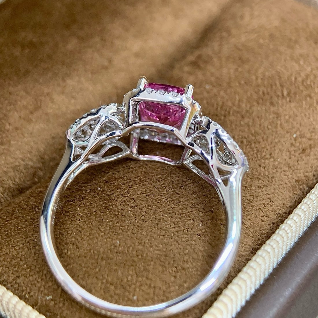 14k Gold 1.89 Ctw Natural Spinel & Diamond Ring - 2