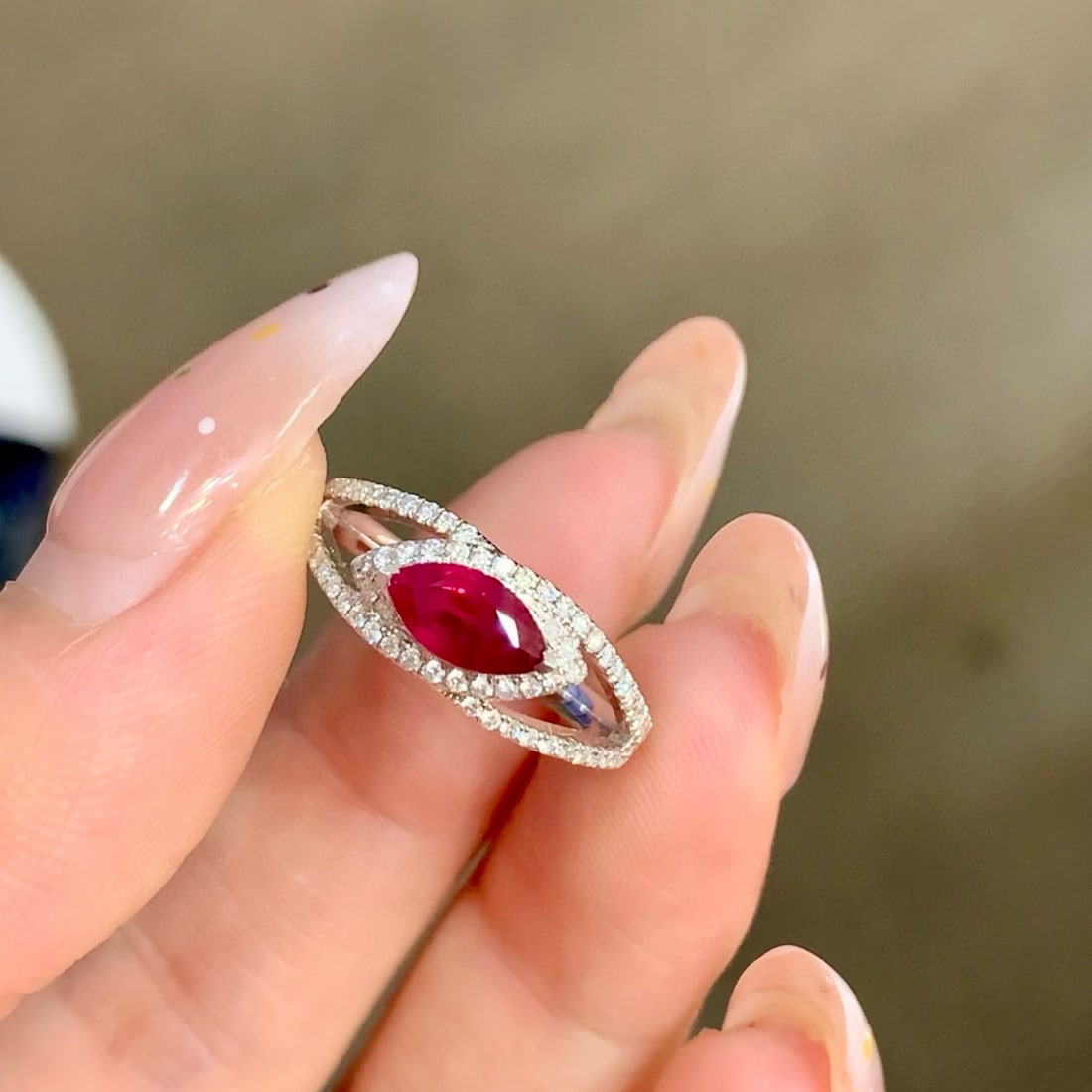 14k Gold 1.37 Ctw Natural Ruby & Diamond Ring: Ref:231054345 // gold content:14k gold // ring size:7. 25us // // main gemstone:ruby // shape:marquise // carat weight:1. 05ct // color:red // treatment:natural // // adjacent gemstone 2 : diamond //