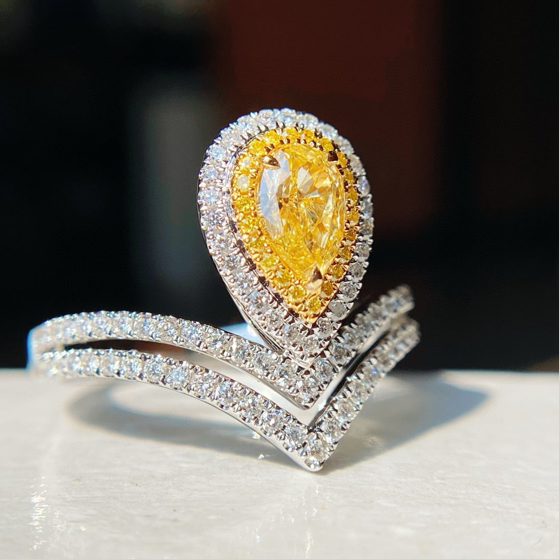14k Gold 0.93 Ctw Natural Yellow Diamond & Diamond Ring - 3