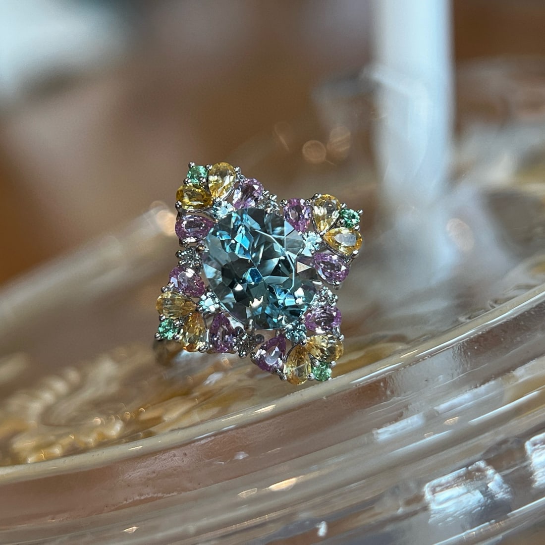14k Gold 1.97 Ctw Natural Aquamarine & Diamond Ring: Ref:231054349 // gold content:14k gold // ring size:7. 25us // // main gemstone:aquamarine // shape:oval // carat weight:1. 89ct // color:blue // treatment:natural // // adjacent gemstone 2 : diamond