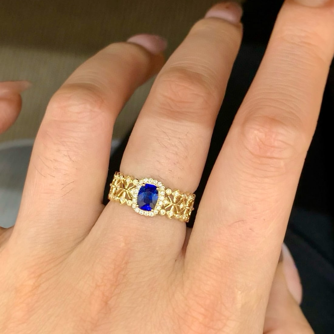 14k Gold 0.93 Ctw Natural Sapphire & Diamond Ring - 4