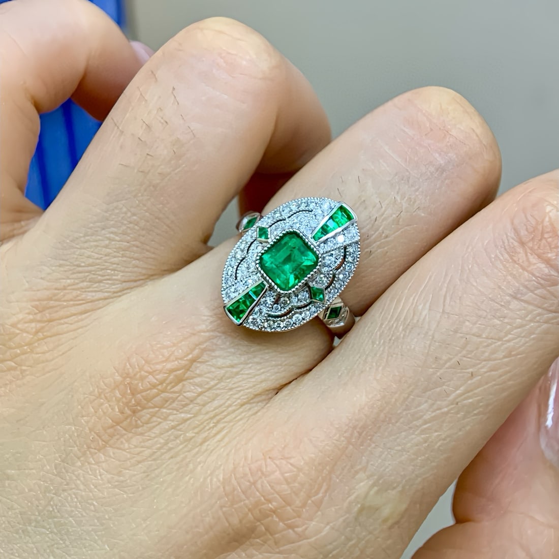 14k Gold 1.15 Ctw Vivid Green Natural Emerald & Diamond Ring - 5