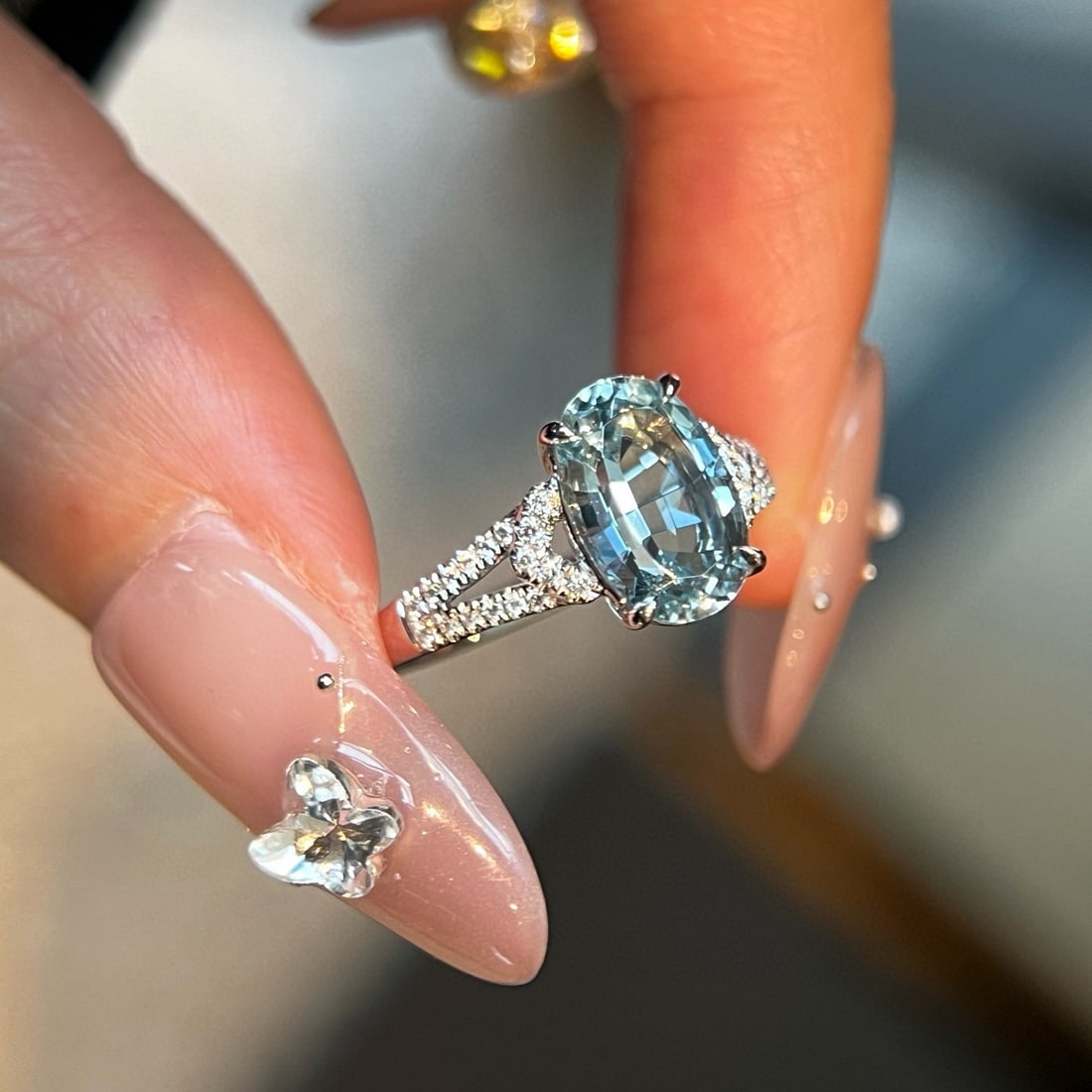 14k Gold 2.03 Ctw Natural Aquamarine & Diamond Ring - 2