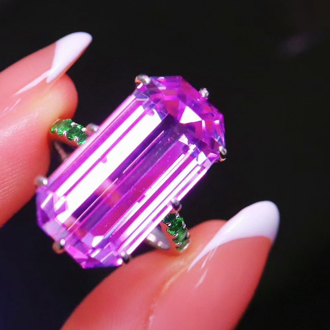 14k Gold 17.11 Ctw Natural Kunzite & Tsavorite Ring - 2