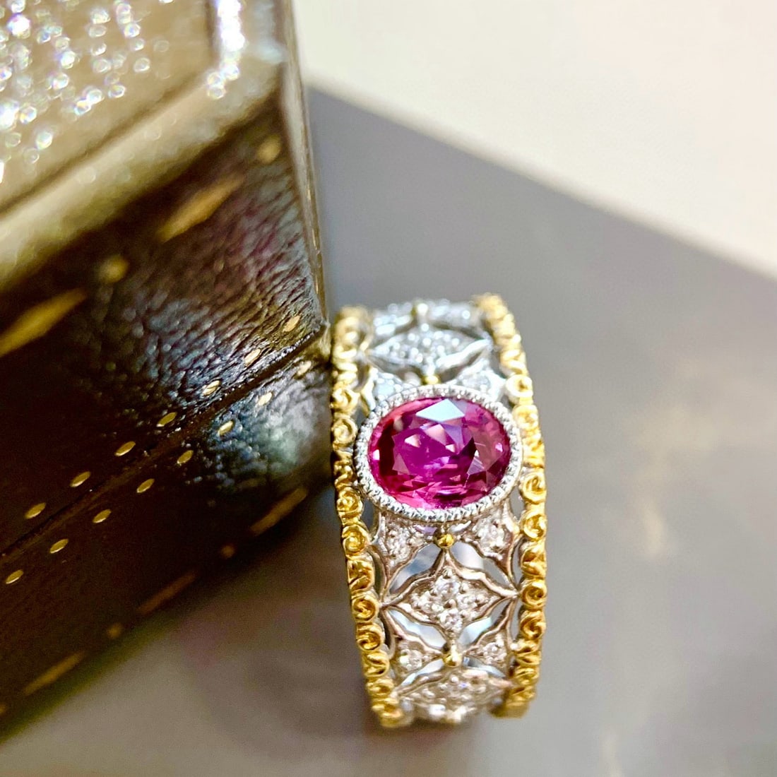 14k Gold 0.73 Ctw Natural Padparadscha Sapphire & Diamond Ring - 5