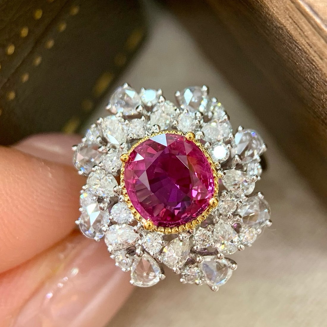 14k Gold 3.28 Ctw Natural Sapphire & Diamond Ring: Ref:231054386 // gold content:14k gold // ring size:7. 25us // // main gemstone:sapphire // shape:oval // carat weight:2. 11ct // color:pink // treatment:natural // // adjacent gemstone 2 : diamond //