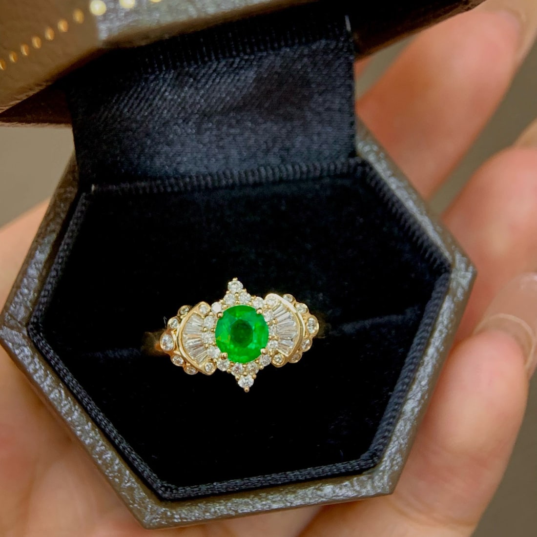 14k Gold 0.83 Ctw Vivid Green Natural Emerald & Diamond Ring: Ref:231054405 // gold content:14k gold // ring size:7. 25us // // main gemstone:emerald // shape:oval // carat weight:0. 47ct // color:vivid green // treatment:natural // // adjacent gemstone 2 :
