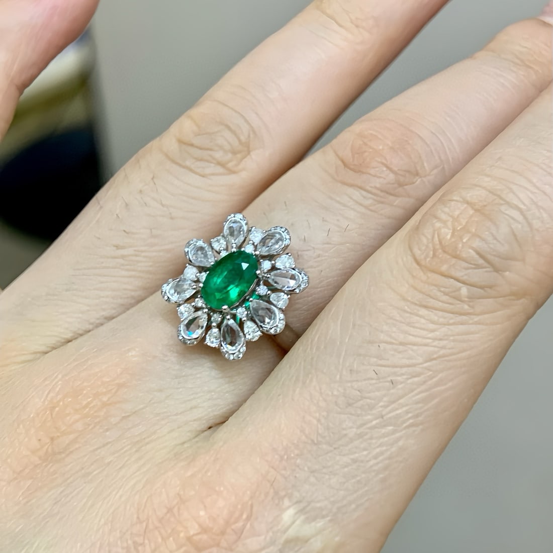 14k Gold 1.75 Ctw Vivid Green Natural Emerald & Diamond Ring - 6