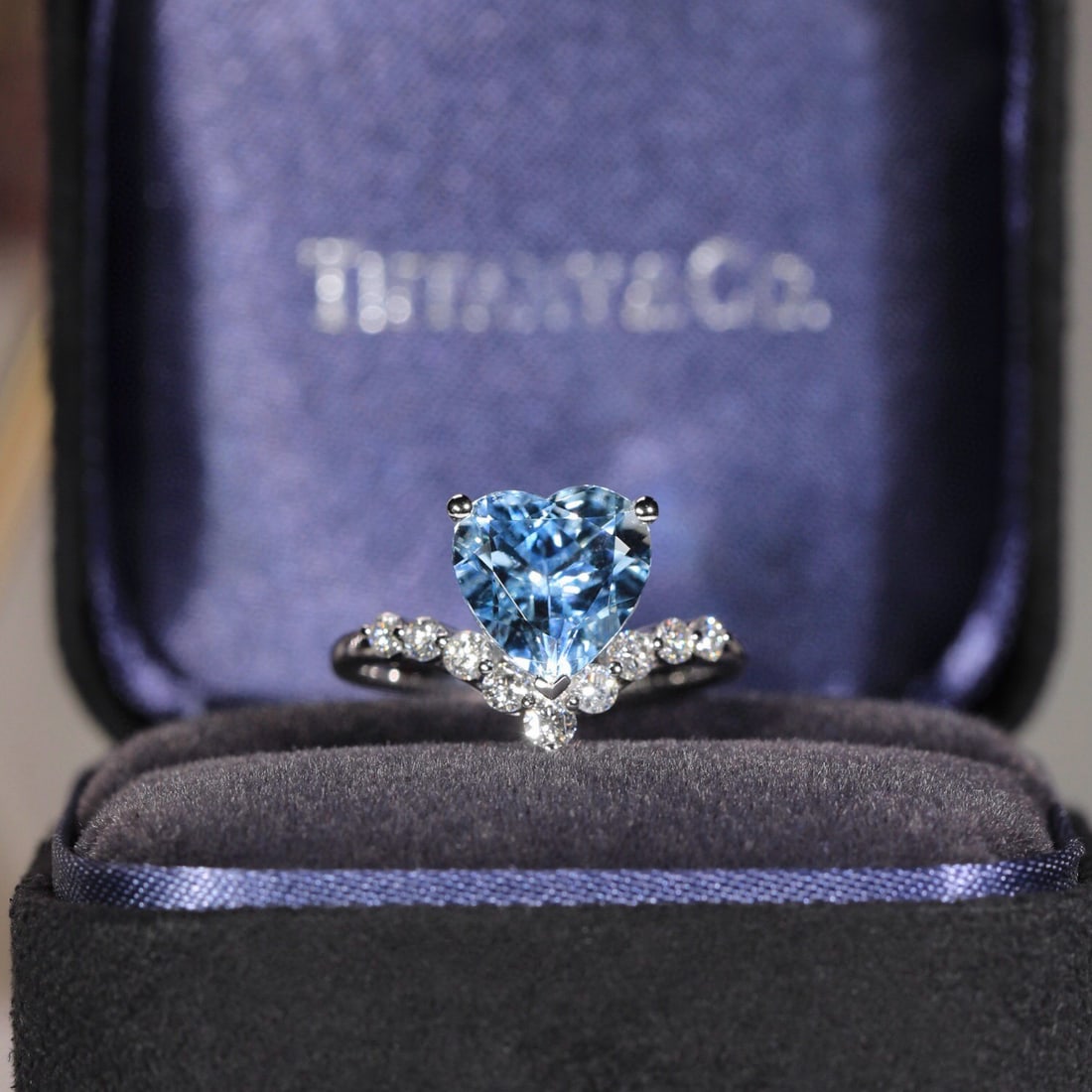 14k Gold 2.38 Ct Natural Aquamarine & Diamond Ring - 4