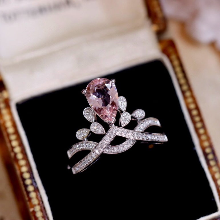 14k Gold 1.2 Ct Natural Morganite & Diamond Ring: Ref:231054425 // gold content:14k gold // ring size:7. 25us // // main gemstone:morganite // shape:pear // carat weight:1. 2ct // color:pink // treatment:natural // // adjacent gemstone 2 : diamond