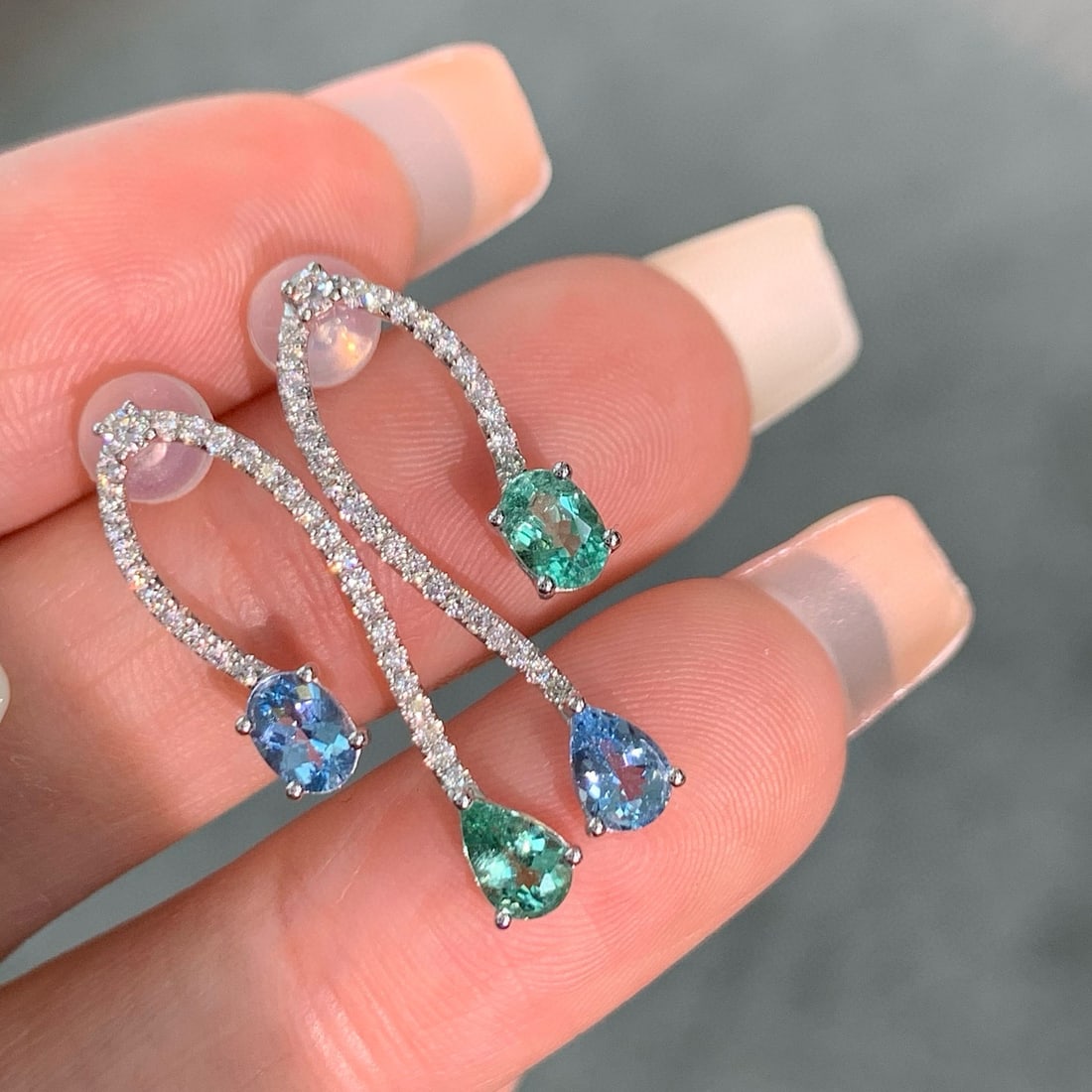 14k Gold 0.5 Ct Natural Paraiba Tourmaline & Aquamarine & Diamond Earrings - 4