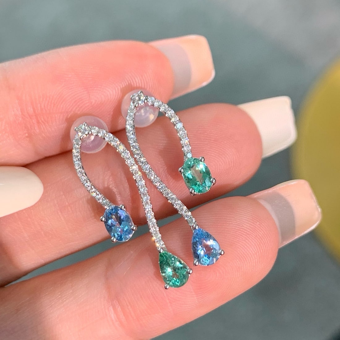 14k Gold 0.5 Ct Natural Paraiba Tourmaline & Aquamarine & Diamond Earrings - 5