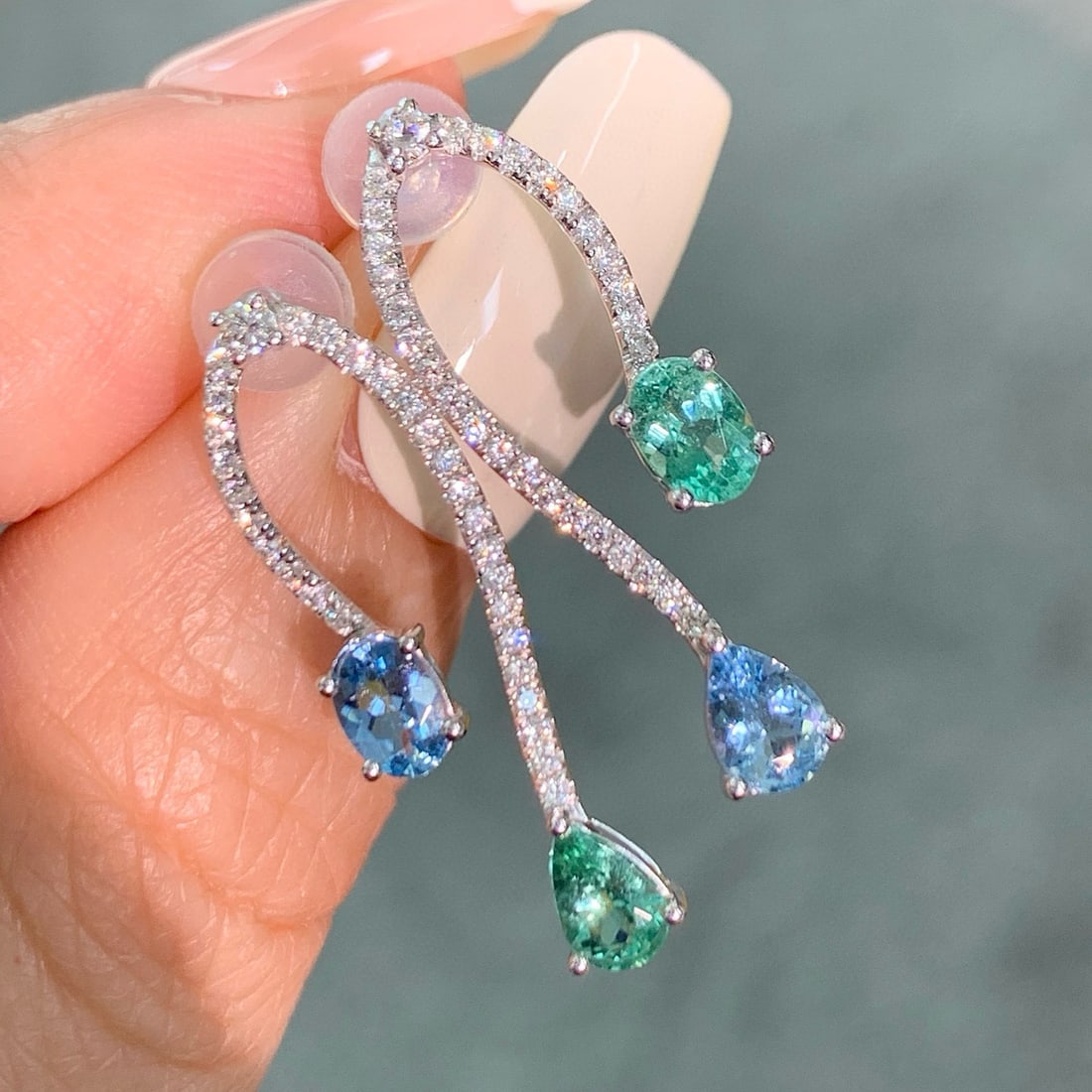 14k Gold 0.5 Ct Natural Paraiba Tourmaline & Aquamarine & Diamond Earrings - 7