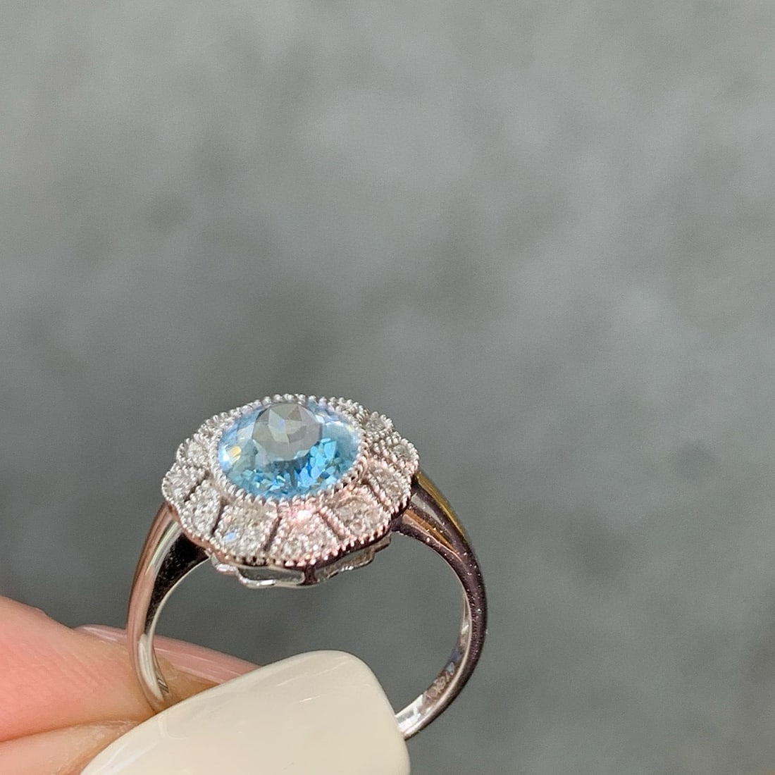 14k Gold 2.30 Ct Natural Aquamarine & Diamond Ring - 3