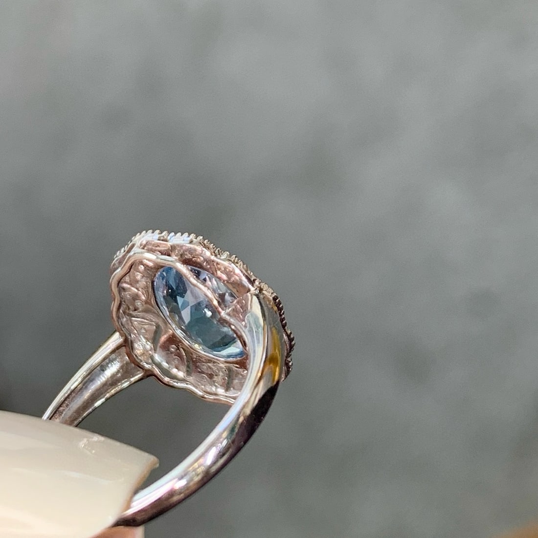 14k Gold 2.30 Ct Natural Aquamarine & Diamond Ring - 4