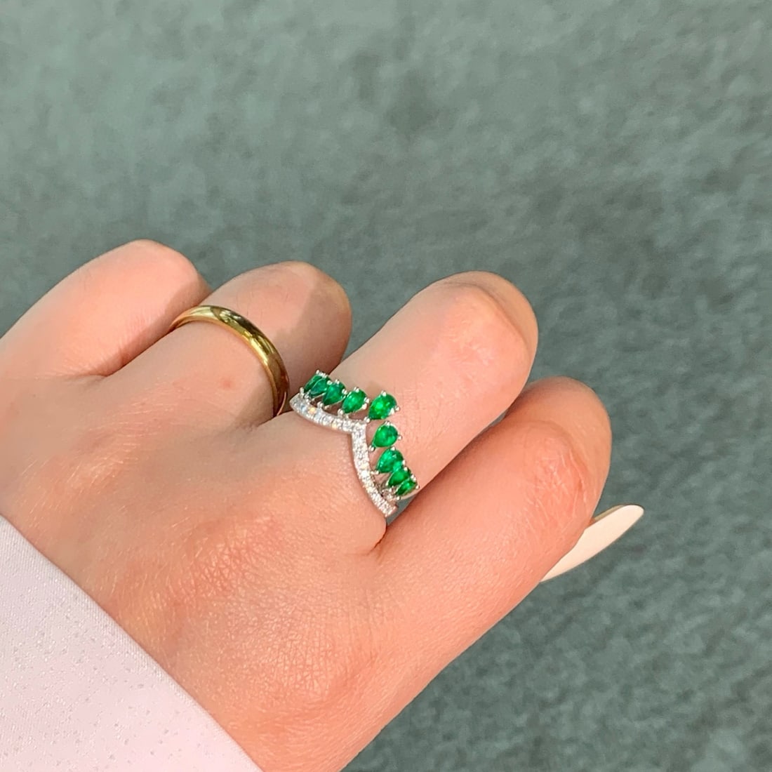 14k Gold 0.74 Ct Vivid Green Natural Emerald & Diamond Ring - 3