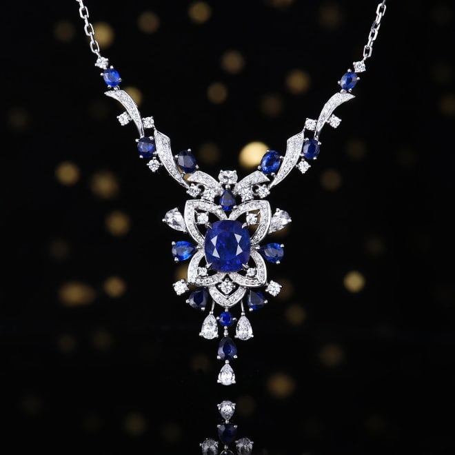 14k Gold 3.38 Ctw Natural Sapphire & Diamond Necklace: Ref:231055005 // gold content:14k gold // main gemstone:sapphire // shape:round // carat weight:3. 1ct // color:royal blue // treatment:natural // // adjacent gemstone 2 : diamond // number of stones: