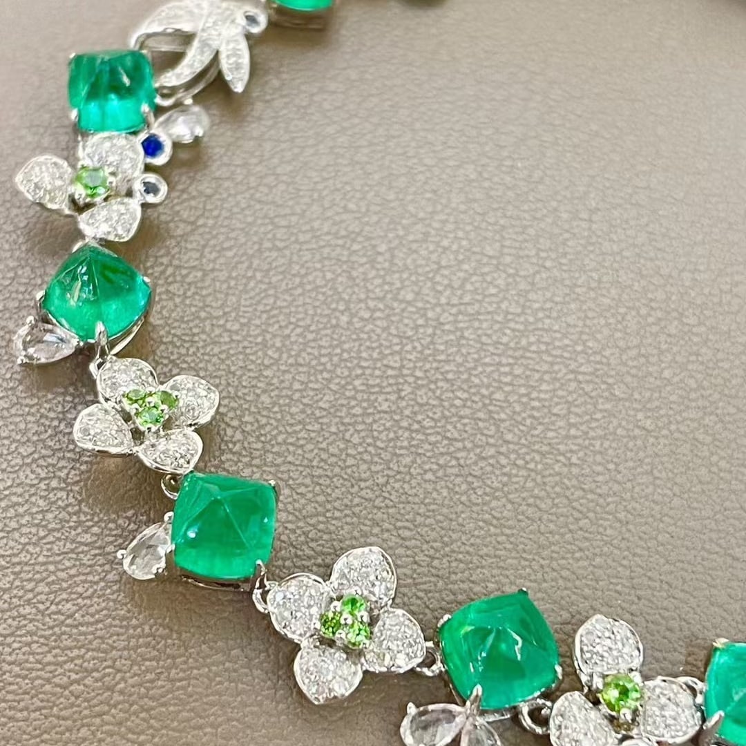14k Gold 9.6 Ctw Natural Emerald & Diamond Bracelet - 2