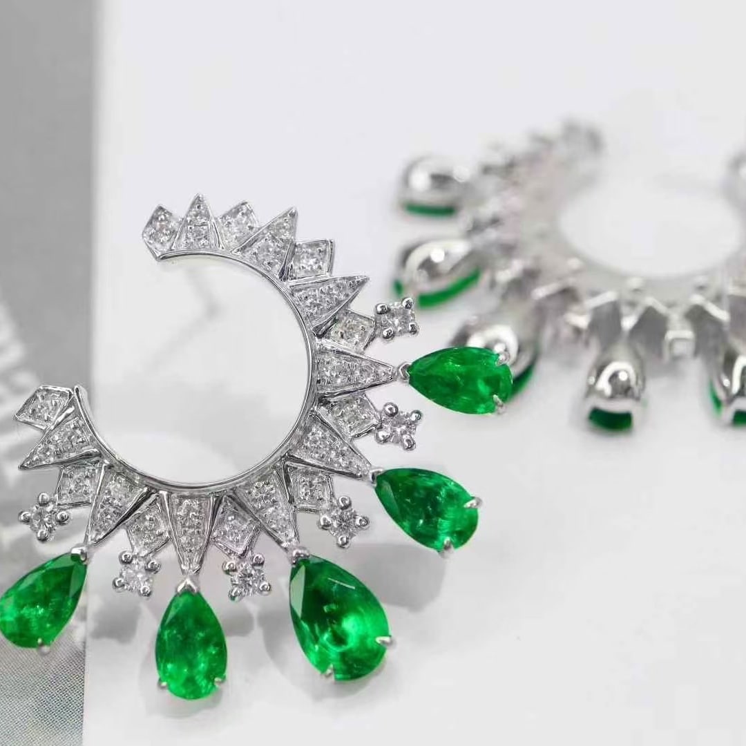 14k Gold 3.00 Ctw Vivid Green Natural Emerald & Diamond Earrings - 3