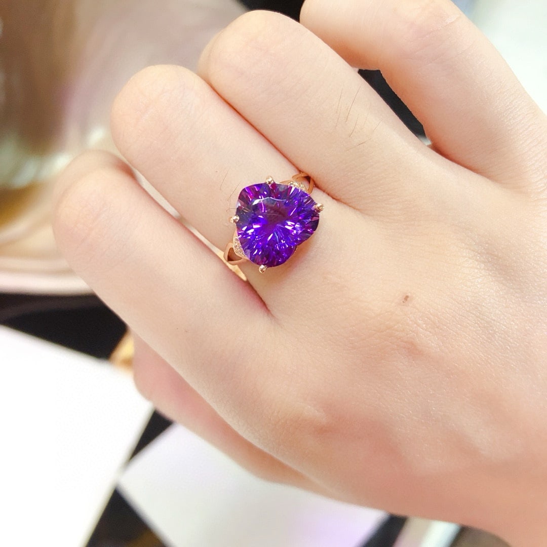 14k Gold 5.46 Ct Natural Amethyst & Diamond Ring - 5