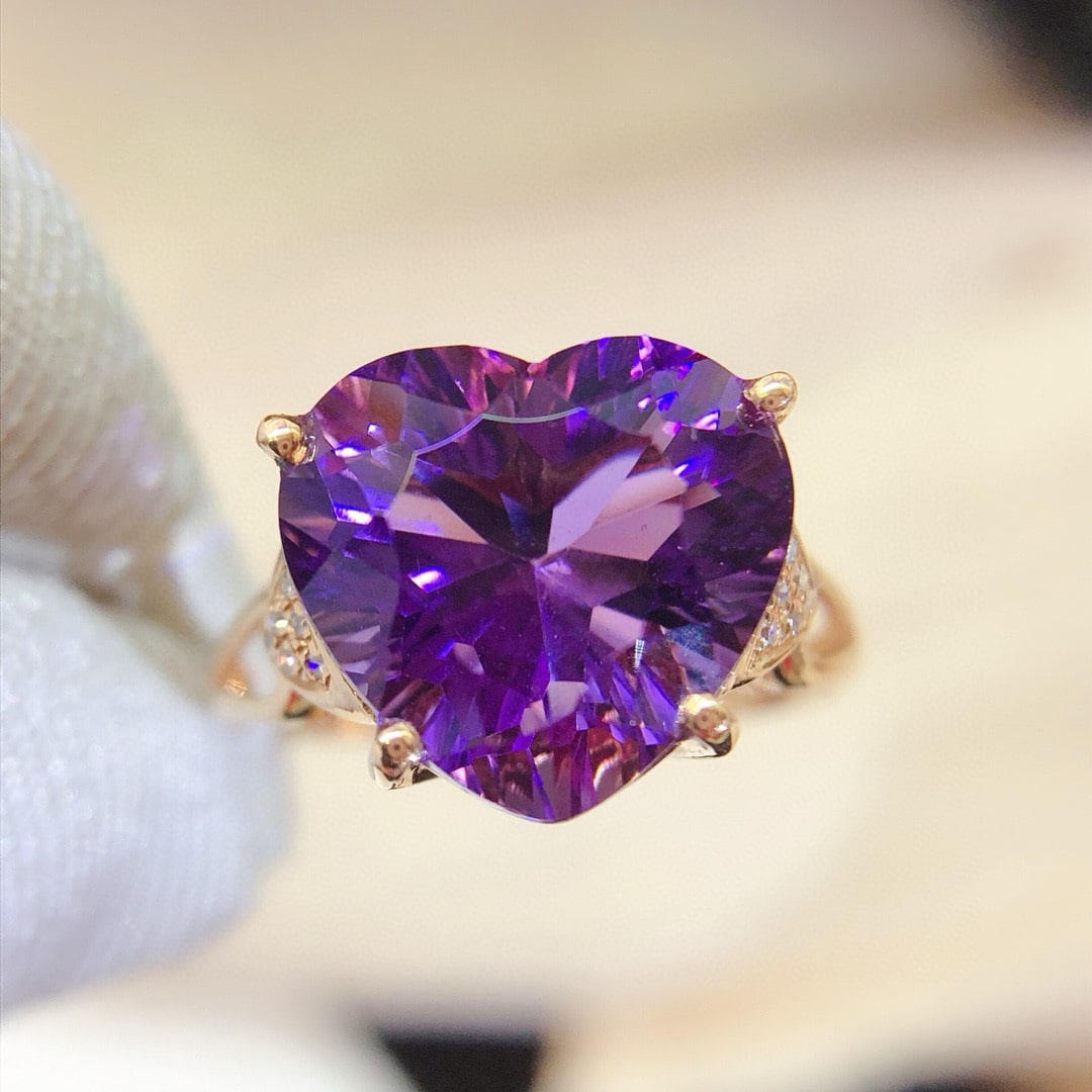 14k Gold 5.46 Ct Natural Amethyst & Diamond Ring - 6