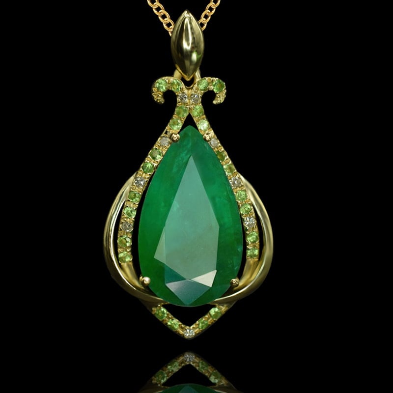 14k Gold 5.05 Ctw Vivid Green Natural Emerald & Diamond Pendant( Without Chain ): Ref:231055059 // gold content:14k gold // main gemstone:emerald // shape:pear // carat weight:5. 01ct // color:vivid green // treatment:natural // // adjacent gemstone 2 : diamond // number of
