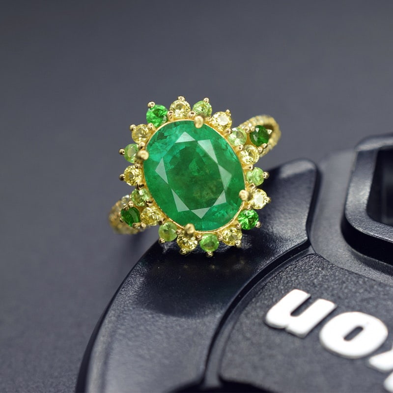 14k Gold 2.46 Ct Vivid Green Natural Emerald & Diamond & Sapphire & Tsavorite Ring - 2