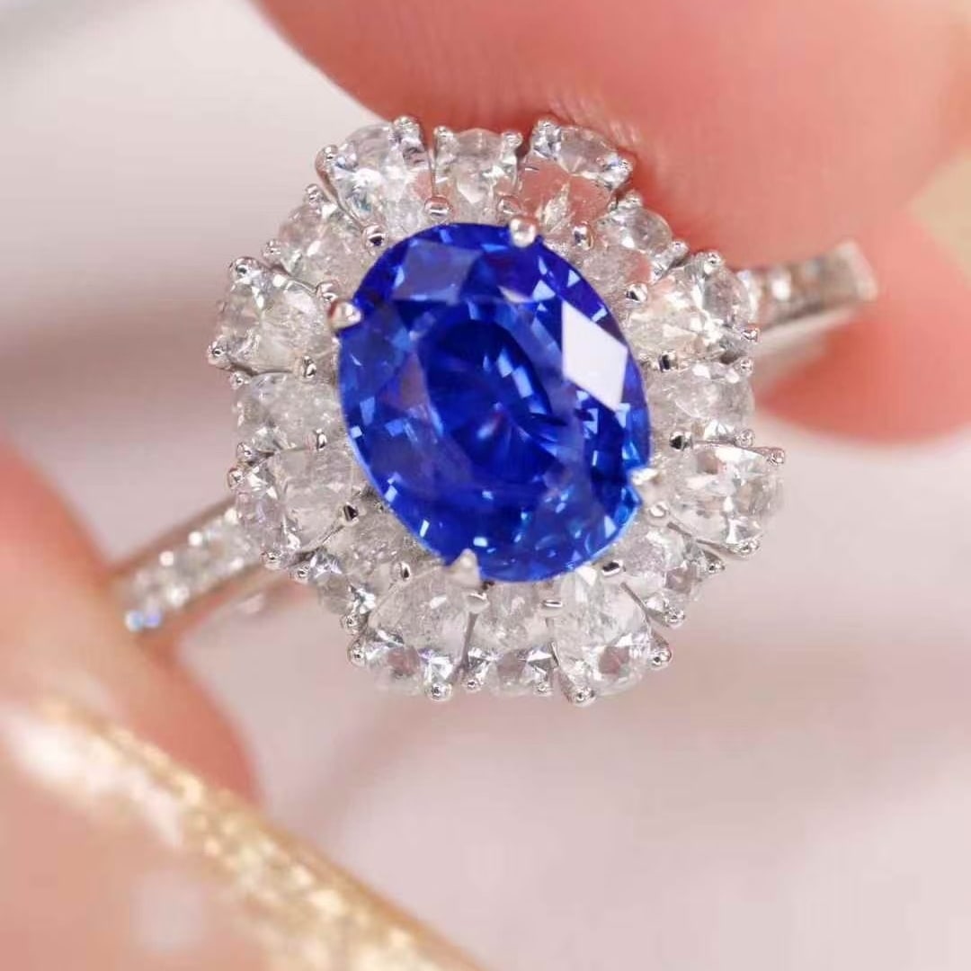 14k Gold 1.2 Ct Natural Sapphire & Sapphire & Diamond Ring - 3