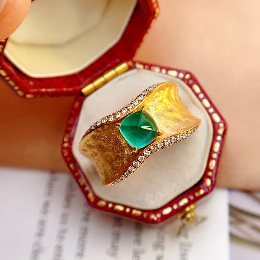14k Gold 1.00 Ct Natural Emerald & Diamond Ring - 3