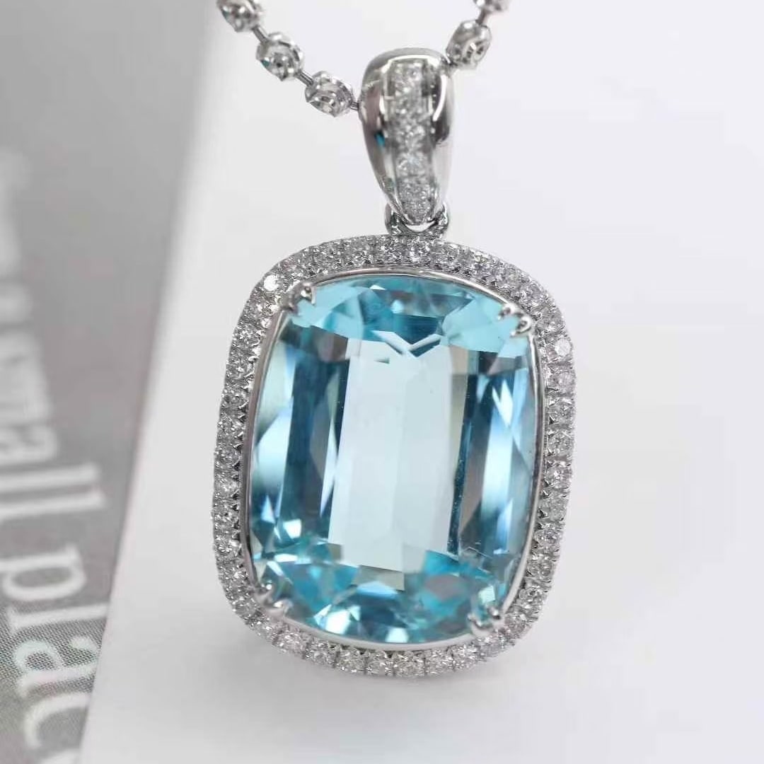 14k Gold 6.59 Ctw Natural Aquamarine & Diamond Pendant( Without Chain ): Ref:231055130 // gold content:14k gold // main gemstone:aquamarine // shape:cushion // carat weight:6. 35ct // color:blue // treatment:natural // // adjacent gemstone 2 : diamond // shape:round //