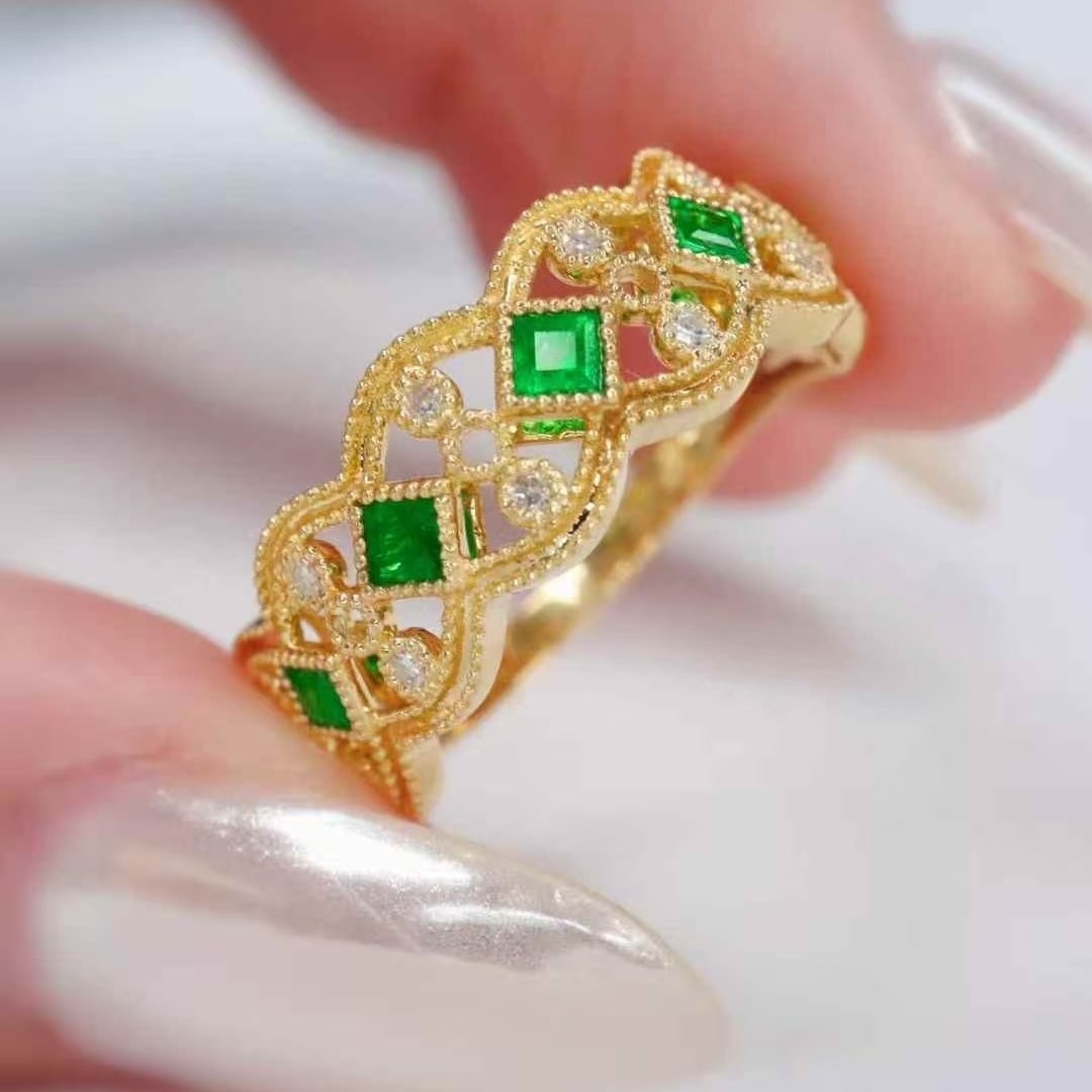 14k Gold 0.51 Ctw Vivid Green Natural Emerald & Diamond Ring - 2