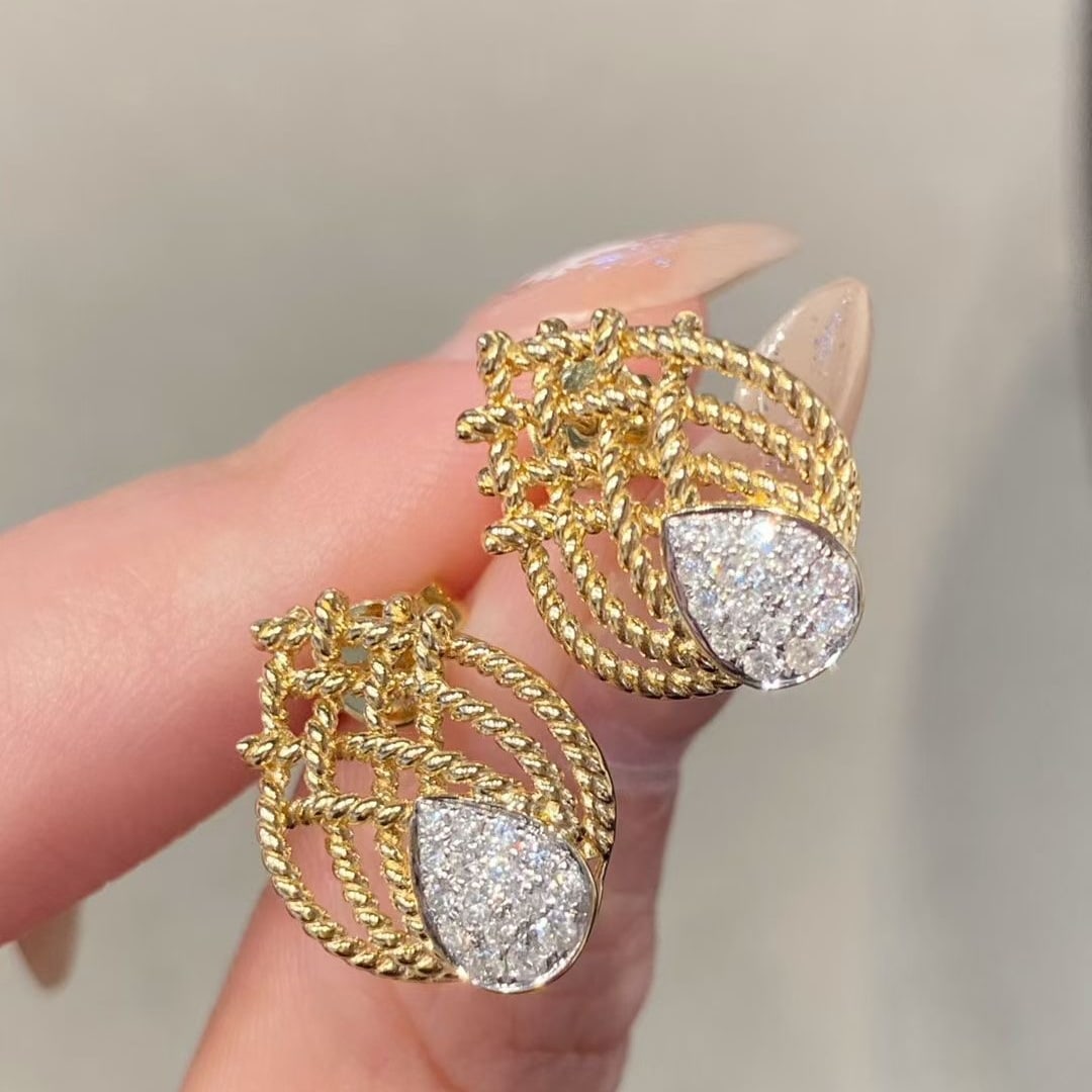 14k Gold 0.36 Ct Natural H Diamond Earrings: Ref:231055149 // gold content:14k gold // main gemstone:diamond // shape:round // carat weight:0. 36ct // clarity grade:vs-si // color:h // treatment:natural // cut grade:g // Condition: New Low