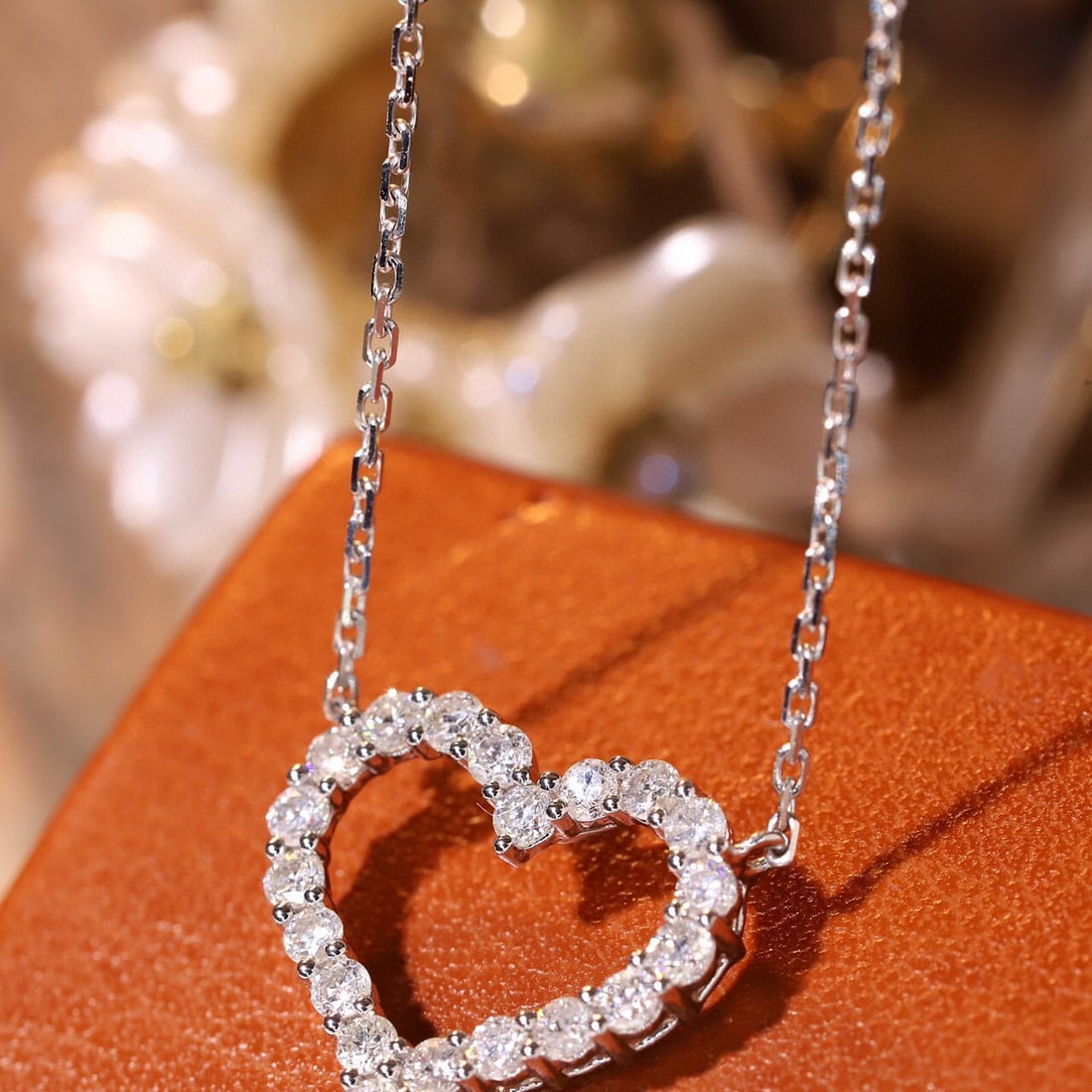 14k Gold 0.60 Ct Natural H Diamond Necklace - 2