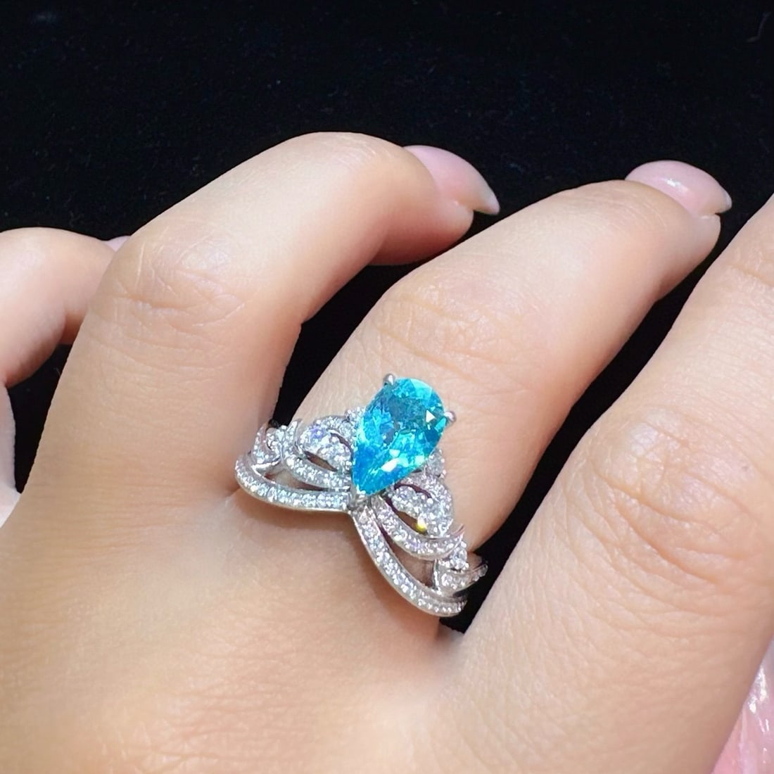14k Gold 1.30 Ctw Natural Paraiba Tourmaline & Diamond Ring - 3