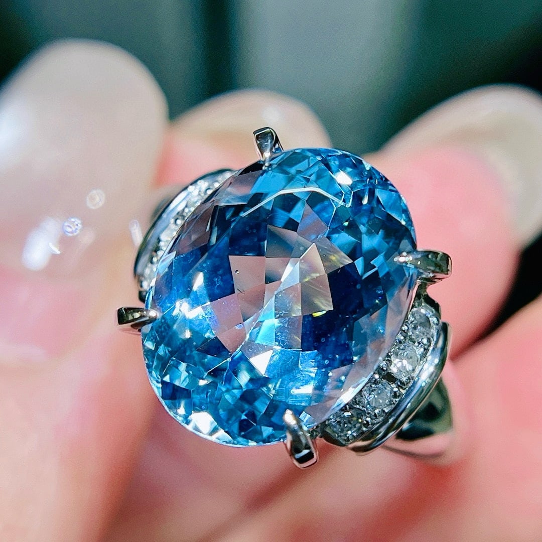 14k Gold 6.70 Ctw Natural Aquamarine & Diamond Ring - 4