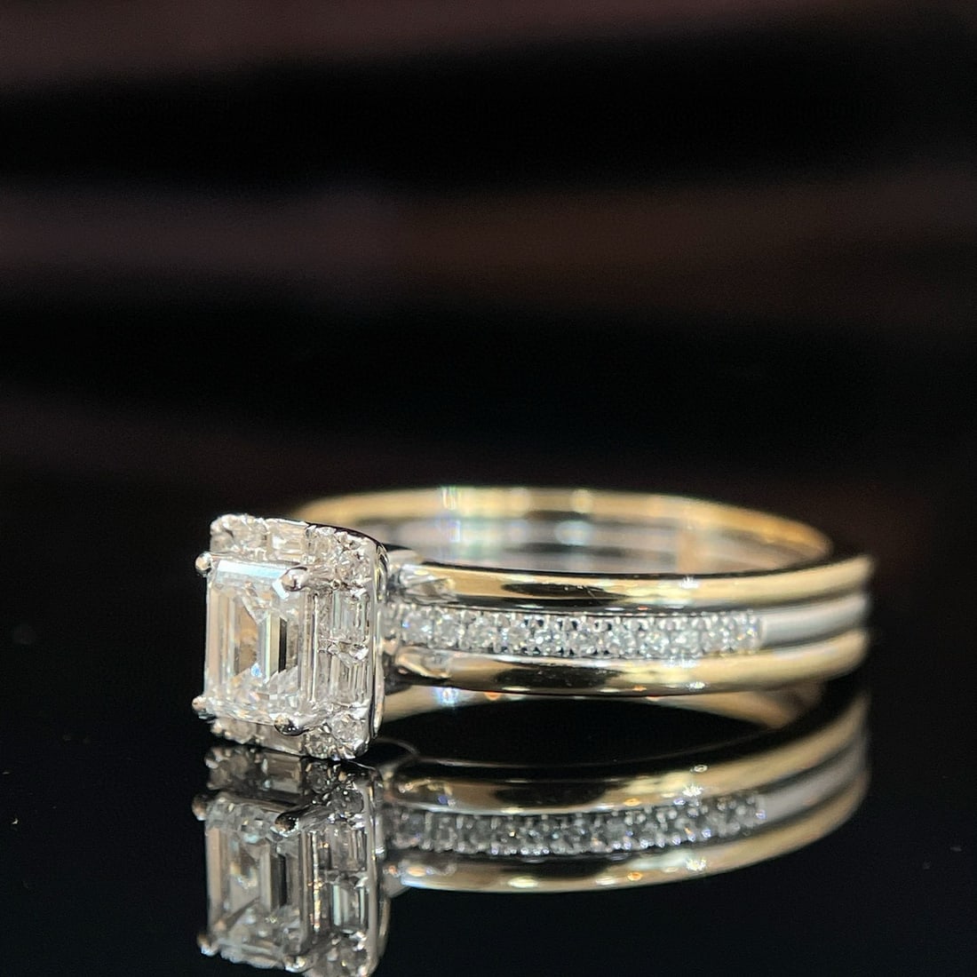 Gia Certified 14k Gold 0.43 Ctw Natural E Vs2 Emerald Diamond Ring - 2