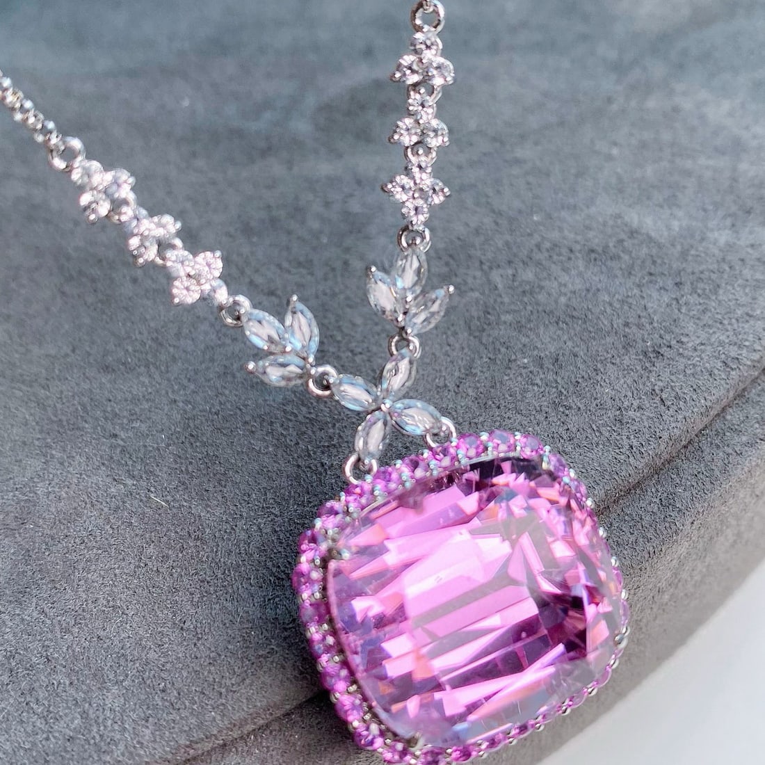 14k Gold 34.84 Ctw Natural Kunzite & Sapphire Necklace - 5