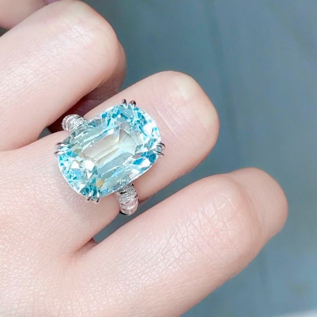 14k Gold 13.99 Ct Natural Aquamarine & Diamond Ring - 6