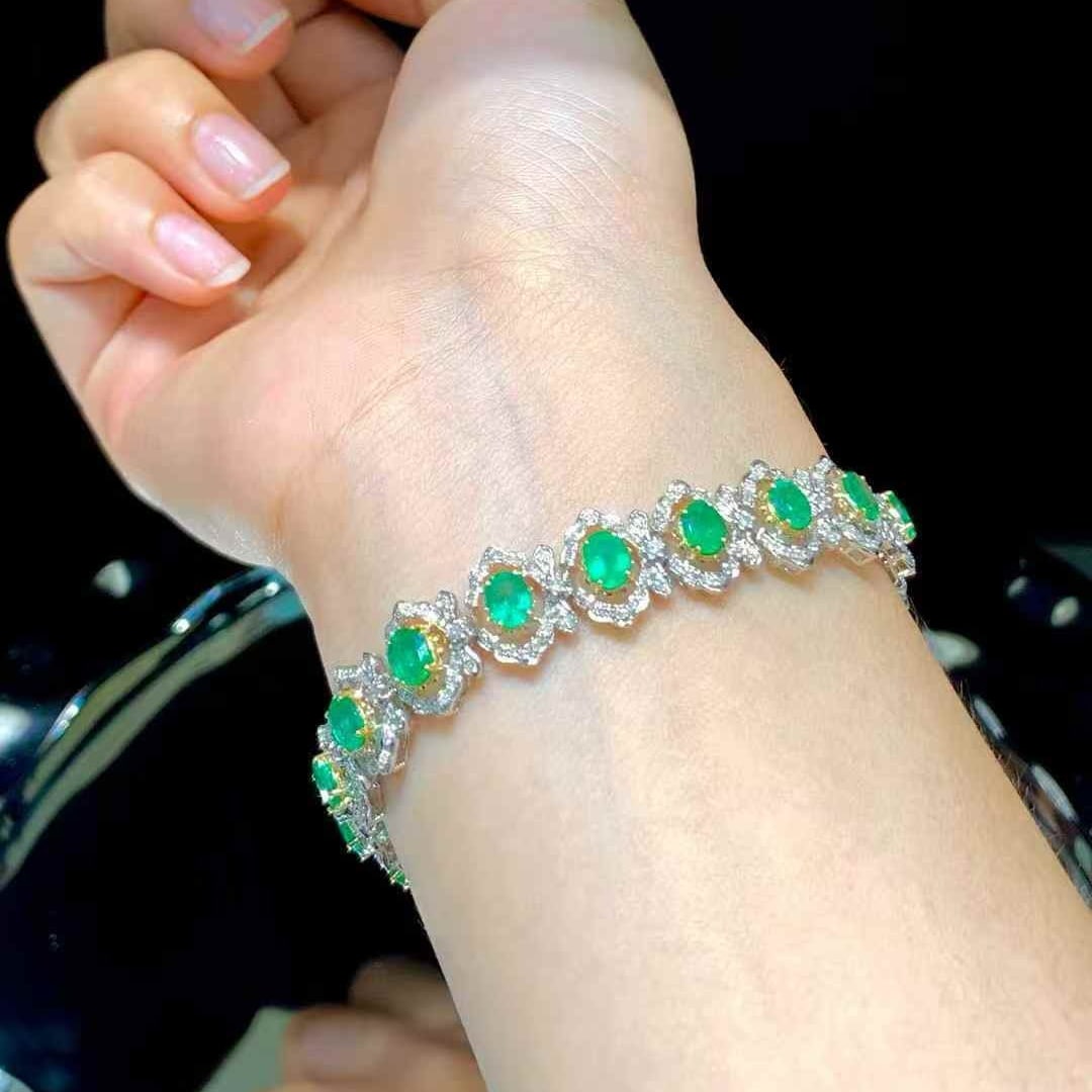 14k Gold 7.8 Ct Natural Emerald & Diamond Bracelet - 5