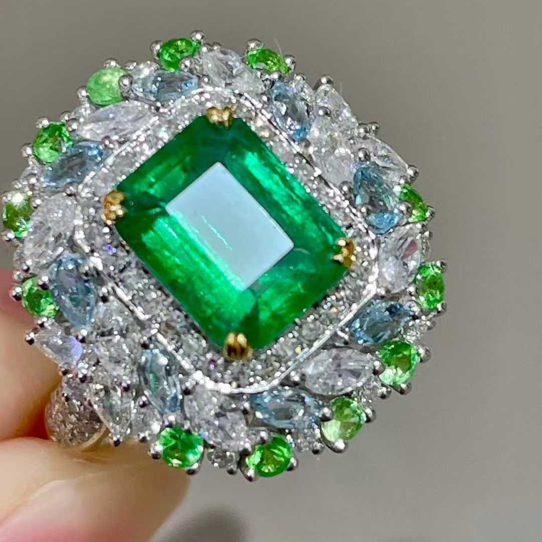 14k Gold 3.27 Ctw Vivid Green Natural Emerald & Diamond Ring - 5