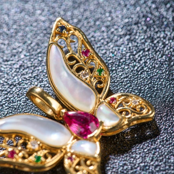 14k Gold 0.48 Ctw Natural Ruby & Diamond & Butterfly Pendant( Without Chain ) - 9