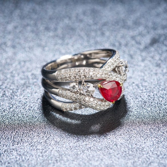 14k Gold 1.97 Ctw Natural Ruby & Diamond Ring - 2