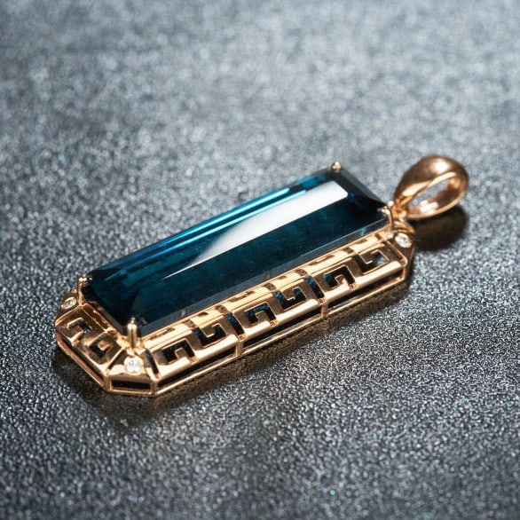 14k Gold 15.6 Ct Natural Topaz & Diamond Pendant( Without Chain ) - 6