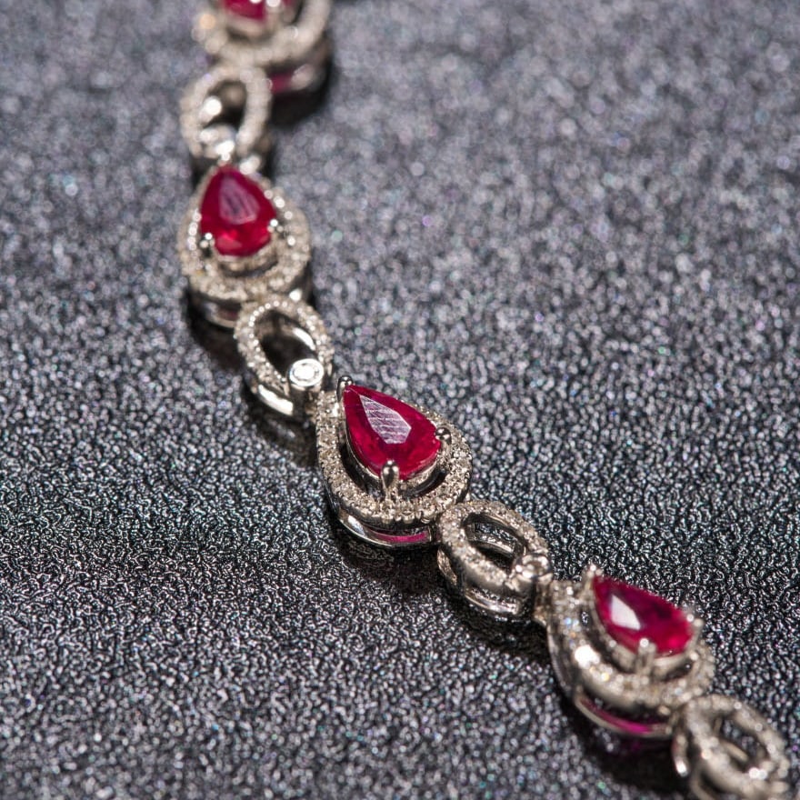 14k Gold 3.78 Ctw Natural Ruby & Diamond Bracelet - 9