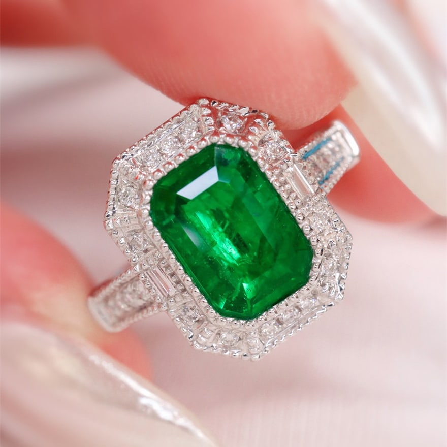 14k Gold 2.01 Ctw Vivid Green Natural Emerald & Diamond Ring - 2