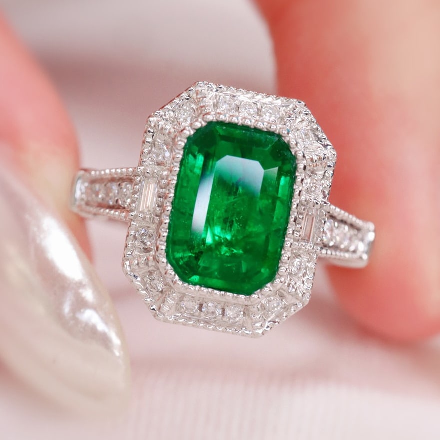 14k Gold 2.01 Ctw Vivid Green Natural Emerald & Diamond Ring - 4