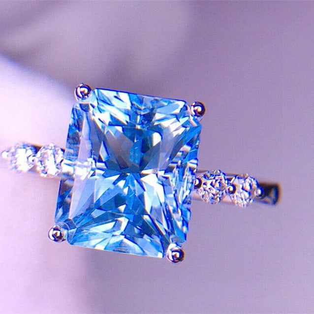 14k Gold 3.96 Ct Natural Aquamarine & Diamond Ring - 3