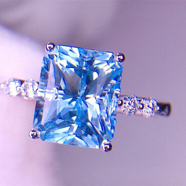 14k Gold 3.96 Ct Natural Aquamarine & Diamond Ring - 4