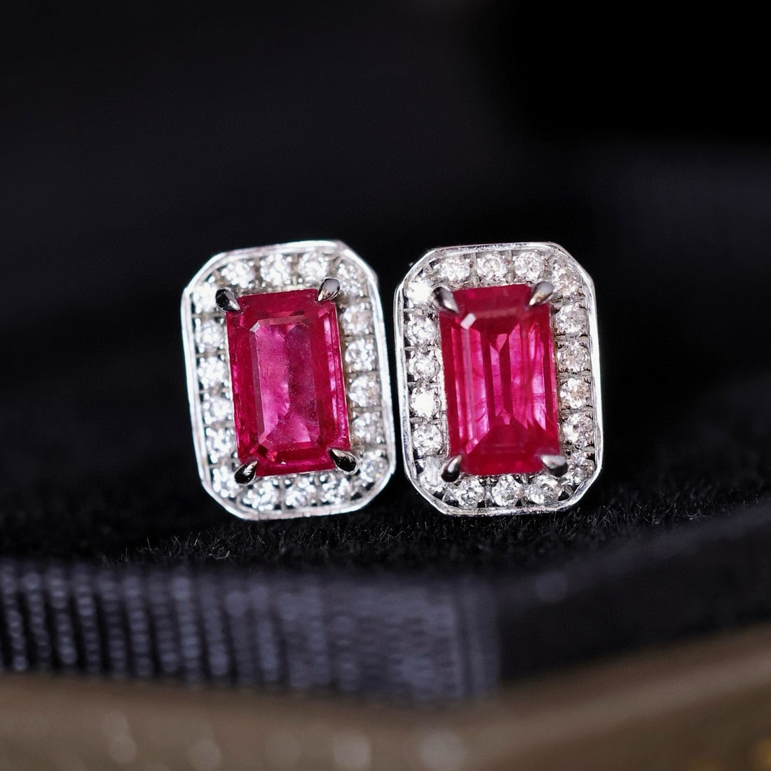 14k Gold 0.89 Ctw Natural Ruby & Diamond Earrings - 2