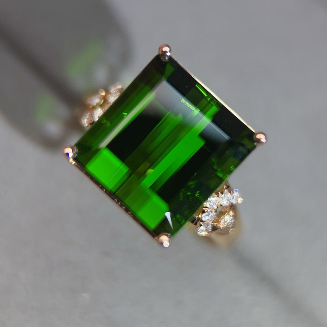 14k Gold 8.90 Ctw Natural Tourmaline & Diamond Ring - 2